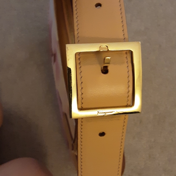 FERRAGAMO Purse -Authentic - Picture 4 of 12